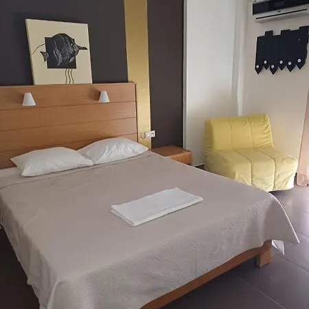 Crystal Aura Apartment Paralia Katerinis Exterior photo